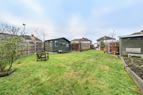 2 bedroom semi-detached house for sale, Wendover Way, Welling