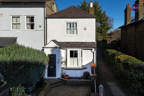 3 bedroom detached house for sale, New Road, Rickmansworth WD3