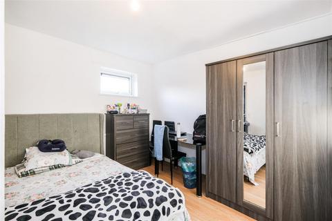 83 Alexandra Road, Walthamstow, London, E17 8DU