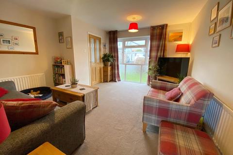54 Bryncastell, Bow Street, SY24 5DF