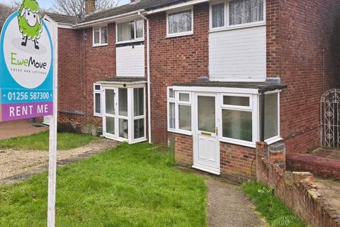 3 bedroom end of terrace house to rent, Budds Close, Basingstoke, Hampshire, RG21