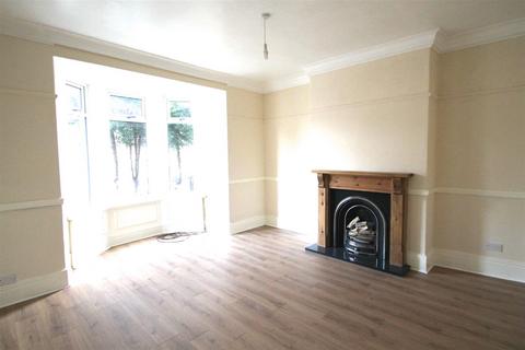 2 bedroom apartment to rent, Alexandra Road, Shipcote, Gateshead