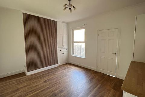 2 bedroom house to rent, New Queen Street, Chesterfield