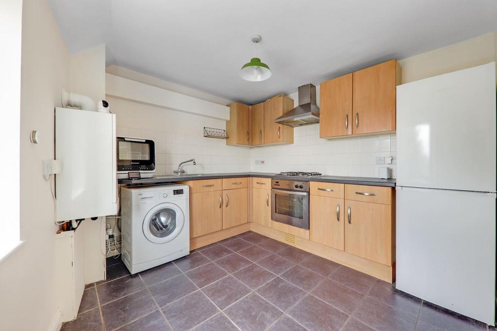 12 8f63 JHProp World   Flat 6, 8 Wells Park Road   3