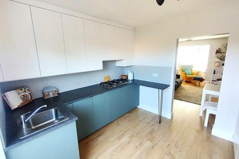 56 Exton Avenue, Luton, LU2 0LJ