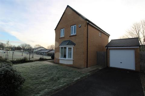 3 bedroom detached house for sale, Vallum Place, Newcastle Upon Tyne NE15