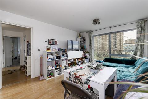 2 bedroom apartment for sale, Main Avenue, Enfield