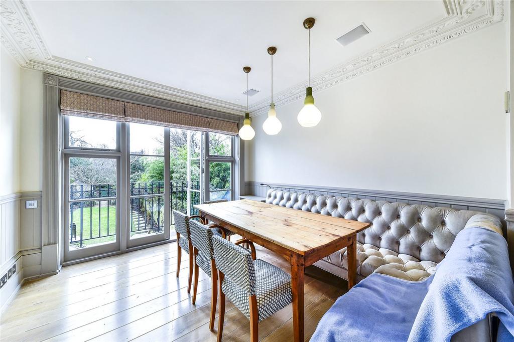 Breakfast Room