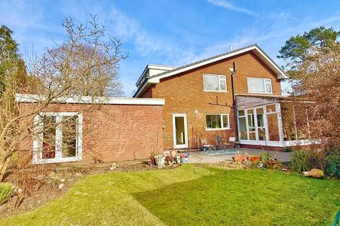 6 bedroom detached house for sale, Moss Bank, Bramhall