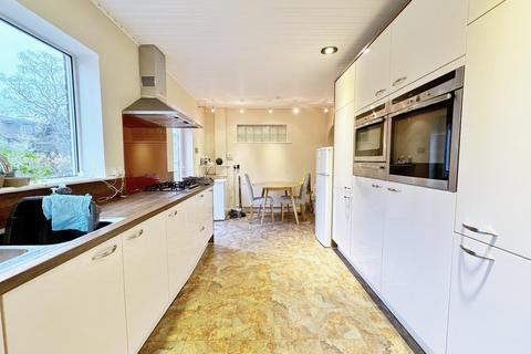 undefined, Moss Bank, Bramhall