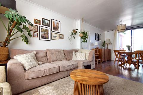 21 Baronsfield Road, Cheylesmore, Coventry, CV3 5GP