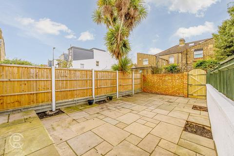 6 Springfield Road, London, W7 3JP