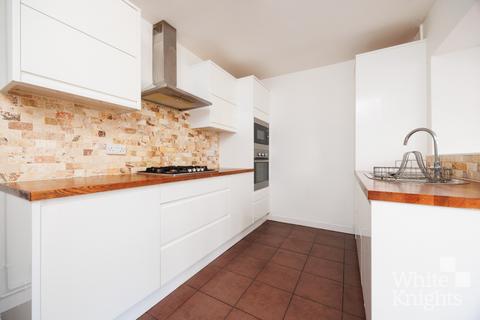49 Brixham Road, Reading, RG2 7RA