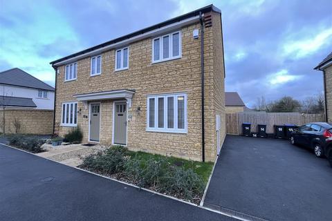 3 bedroom semi-detached house for sale, Assart Way, Chippenham