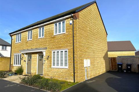 3 bedroom semi-detached house for sale, Assart Way, Chippenham