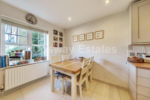 3 bedroom terraced house for sale, Tiverton Way, Mill Hill, NW7