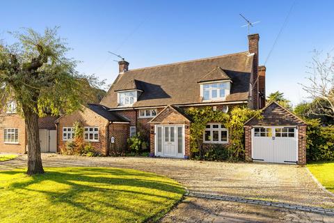 5 bedroom detached house for sale, Walkwood Rise, Beaconsfield, Buckinghamshire, HP9