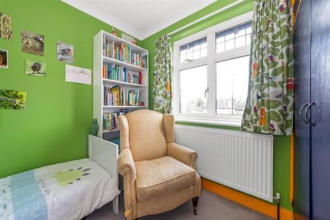 8 Brancaster Lane, Purley, CR8 1HE