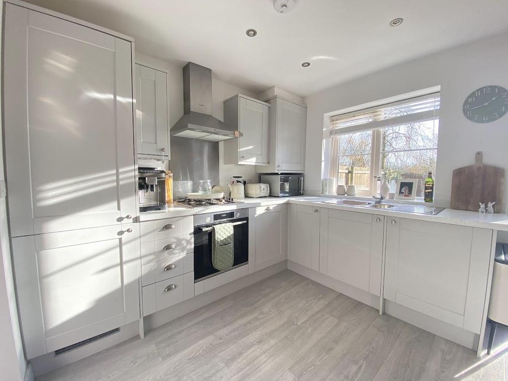 Dining kitchen area