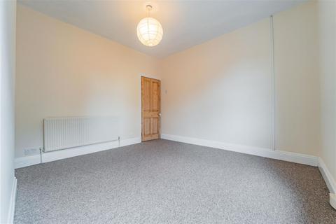 2 bedroom house to rent, North Road, Harborne, Birmingham