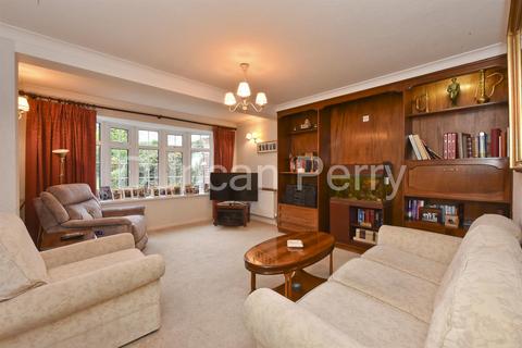 2 bedroom semi-detached bungalow for sale, Billy Lows Lane, Potters Bar EN6