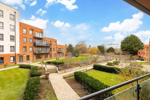 2 bedroom flat for sale, West Green Drive, Crawley RH11