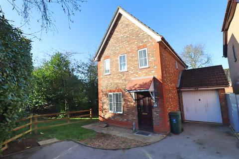 3 bedroom detached house to rent, Parr Close, Braintree