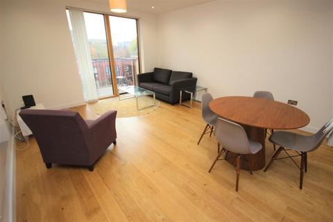 2 bedroom apartment to rent, Vimto Gardens, Manchester M3