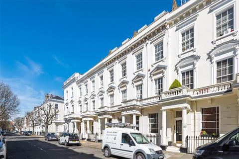 Flat D, 105 Alderney Street, London, SW1V 4HE