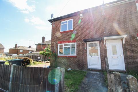 2 bedroom end of terrace house to rent, Solway Road South Luton LU3 1TL