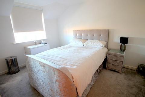 2 bedroom flat for sale, Vancouver Road, Broxbourne, EN10