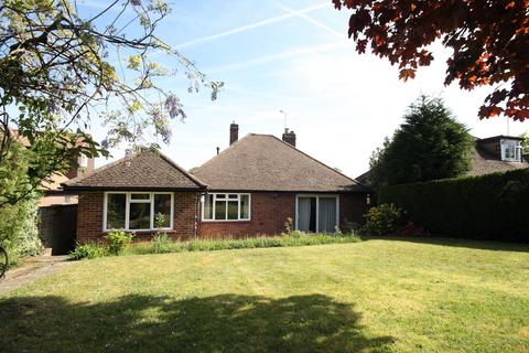 3 bedroom bungalow for sale, Woking GU22