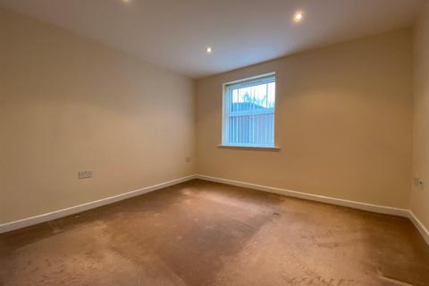 2 bedroom apartment to rent, Vernon Road, Kirkby-in-Ashfield NG17