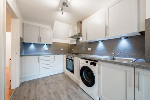 3 bedroom terraced house for sale, Beechwood Avenue, Clarkston, G76