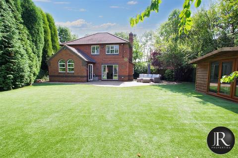 4 bedroom detached house for sale, New Road, Armitage WS15