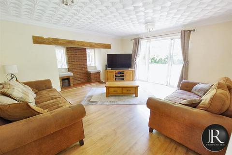 4 bedroom detached house for sale, New Road, Armitage WS15