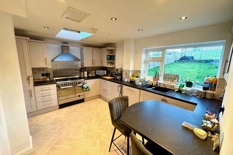 3 bedroom semi-detached house for sale, Buxton Road, Disley, Stockport