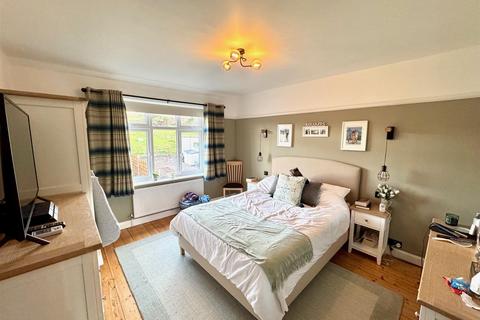 158 Buxton Road, Newtown, Stockport, SK12 2RQ