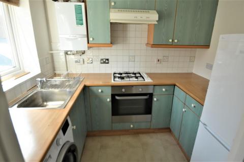 2 bedroom semi-detached house to rent, Burnham Close, Mill Hill, NW7