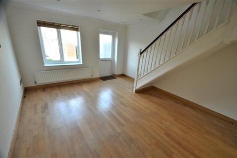 2 bedroom semi-detached house to rent, Burnham Close, Mill Hill, NW7