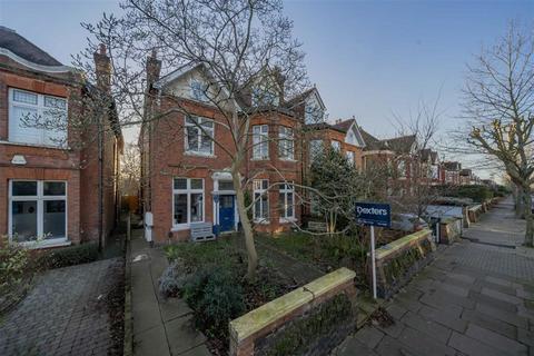 2 bedroom flat for sale, Dartmouth Road, London NW2