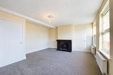 3 bedroom flat to rent, Field End Road, Pinner HA5