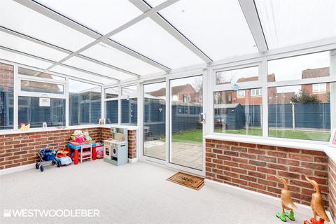 23 Priory Gate, Cheshunt, Waltham Cross, EN8 0SG