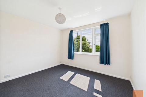 12 Angwin Avenue, St Agnes, TR5 0TS