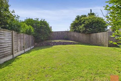 12 Angwin Avenue, St Agnes, TR5 0TS