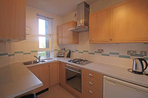 2 bedroom flat to rent, Union Street, Stirling, FK8