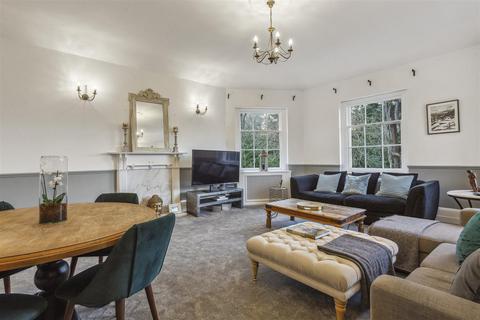 3 bedroom penthouse to rent, Portnall Drive, Virginia Water