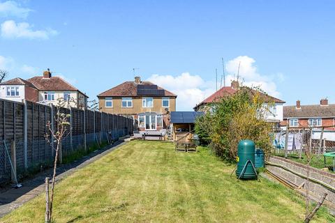 3 bedroom semi-detached house to rent, London Road, Aylesford ME20