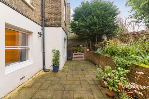 3 bedroom flat to rent, Wickham Road, SE4