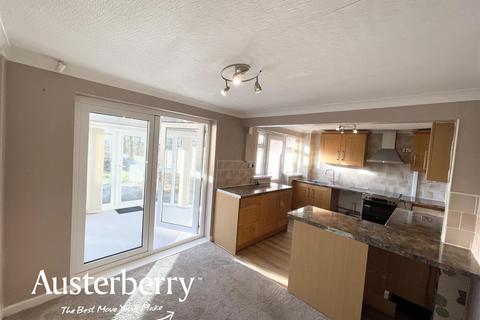 5 Chase Walk, Stoke-on-trent, ST3 7EZ